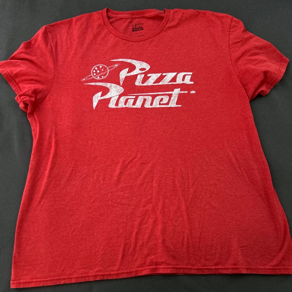 Disney Pixar Toy Story Pizza Planet Red Graphic T Shirt XL‎